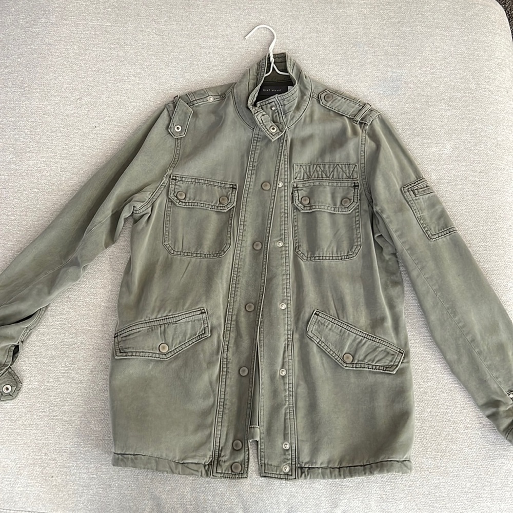 Size small top